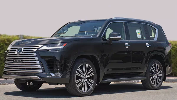 Lexus LX 600 Premium 2026 GCC Specs - Like New!