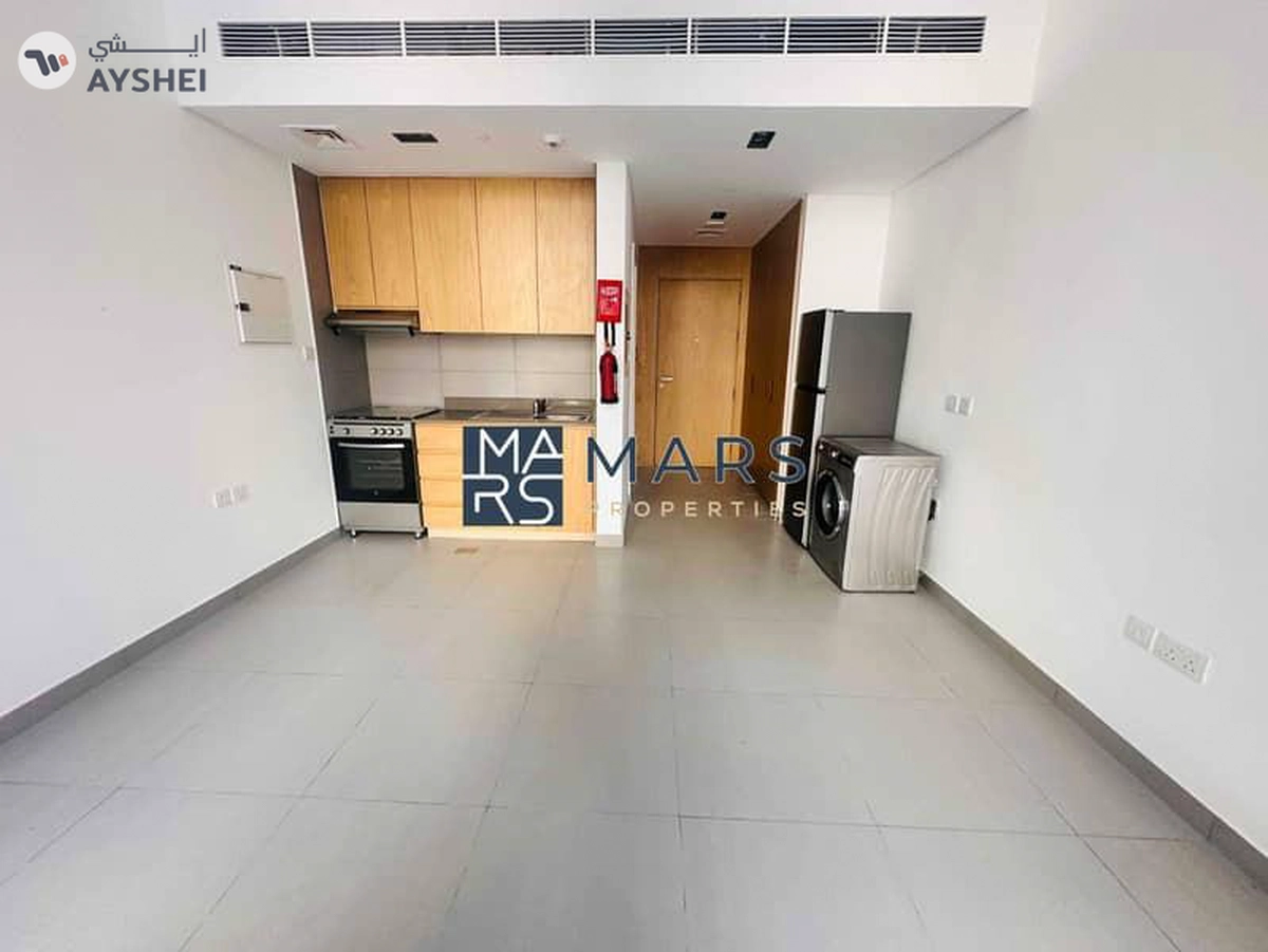 Brand new studio 28000 with kitchen appliances-6-6