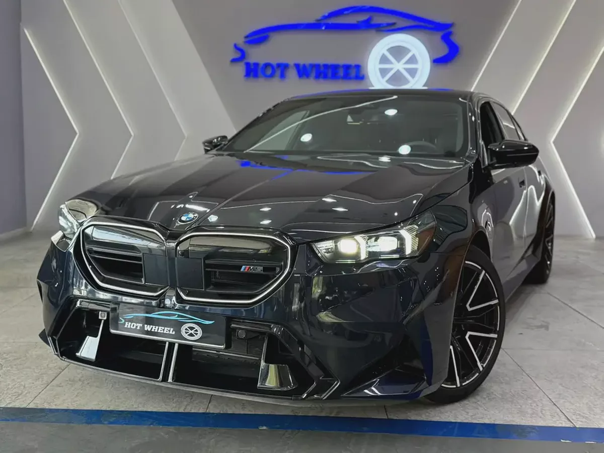 2025 - BMW M5 COMPETITION - BRAND NEW! for 475,000.00 AED