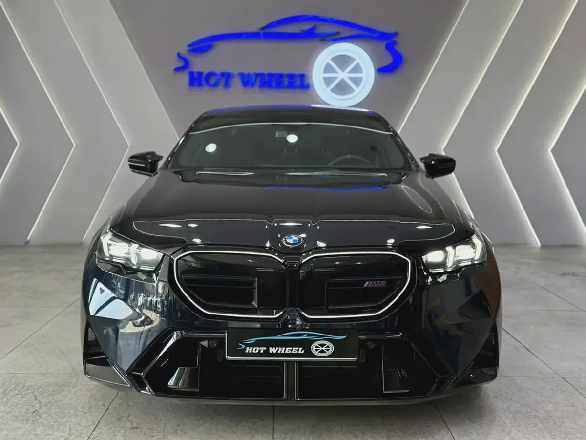 2025 - BMW M5 COMPETITION - BRAND NEW! for 475,000.00 AED-2-2
