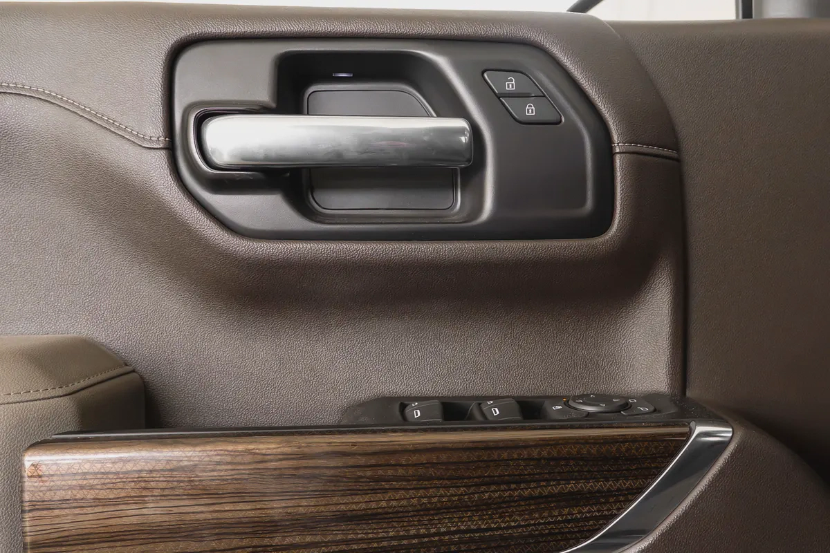 2,067 AED / 60 months | 0% DP | 2020 Chevrolet Silverado Z71 Sarab S Edition-9-9