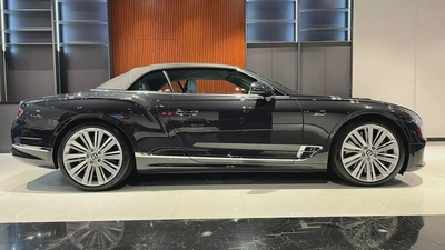BENTLEY CONTINENTAL GTC SPEED | W12 | 2022 | 1 OUT OF 20 CARS / WARRANTY N SERVICE AVAILABLE-3