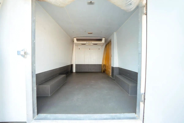 Urvan | Automatic | Standard Roof Freezer Van | GCC Specs | Ref#N31565