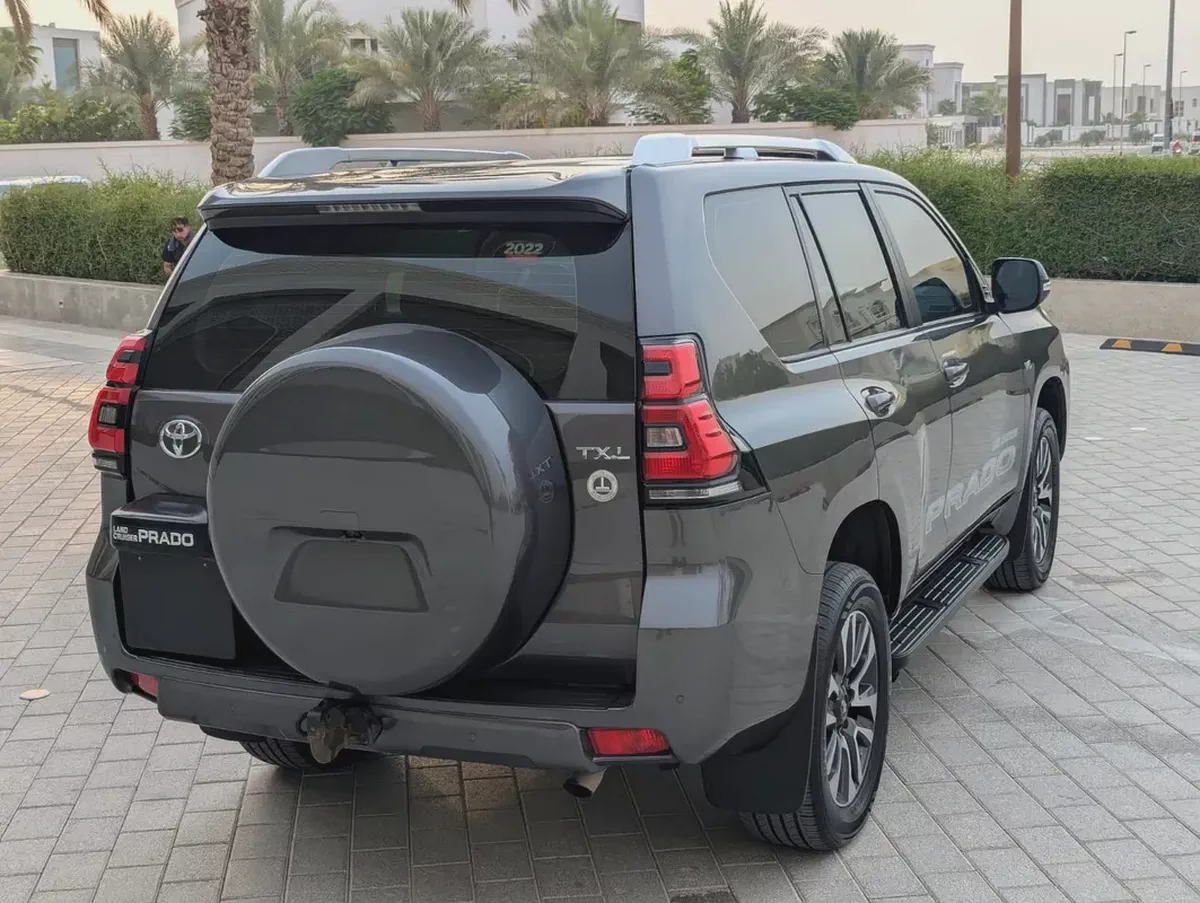 Toyota Prado 2022 TXL Top full Option V6 4.0L Excellent Condition GCC specs-3-3