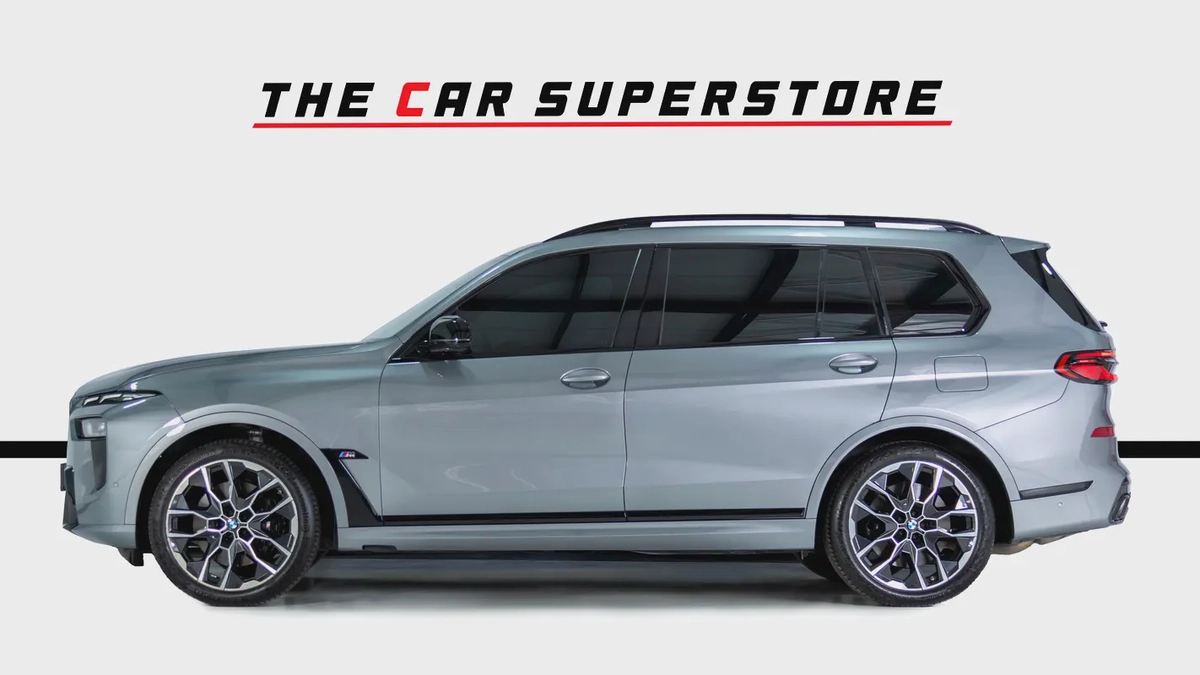 BMW X7 M60i M-Sport - Full Agency Service History - Full Option - GCC Specs-4-4