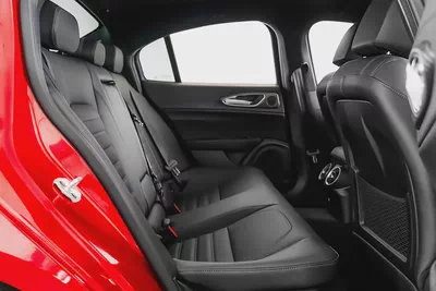 7,944 AED / 60 month | 0% DP | 2025 Alfa Romeo Giulia Quadrifoglio / 5 Year Alfa Romeo Warranty and-13