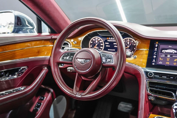 Bentley Continental Flying Spur V8