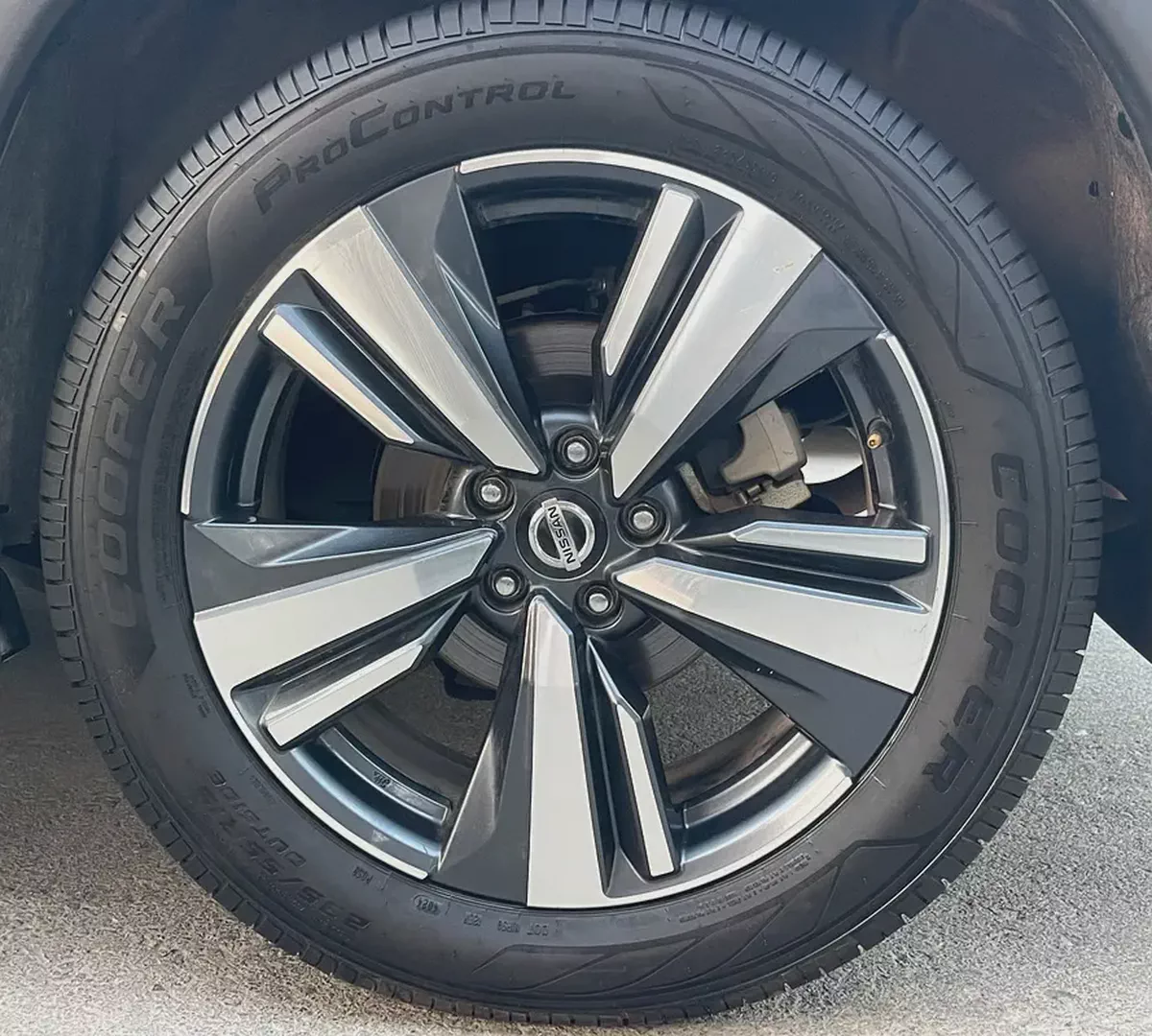 NISSAN - ROGUE - SL - 2021 - 2,5L -  FULL LOADED AMERICAN SPEC VERY GOOD CONDITION-19-19