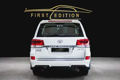 Pristine Toyota Land Cruiser VXR 5.7L V8 Gcc  Grand Touring 2020 | GCC Specs | Full Service History-4