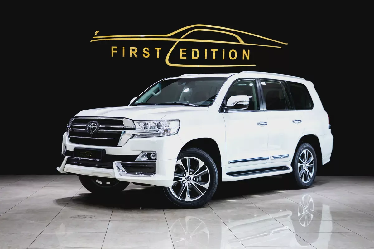 Pristine Toyota Land Cruiser VXR 5.7L V8 Gcc  Grand Touring 2020 | GCC Specs | Full Service History