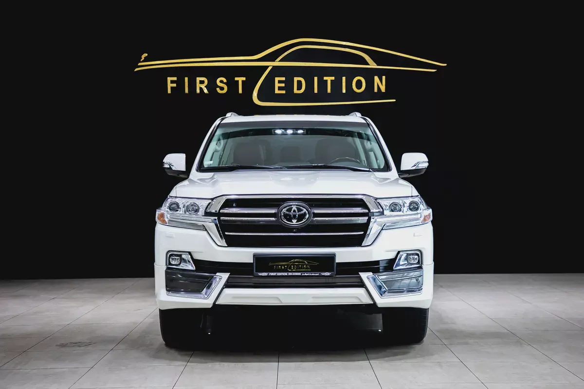 Pristine Toyota Land Cruiser VXR 5.7L V8 Gcc  Grand Touring 2020 | GCC Specs | Full Service History-2-2