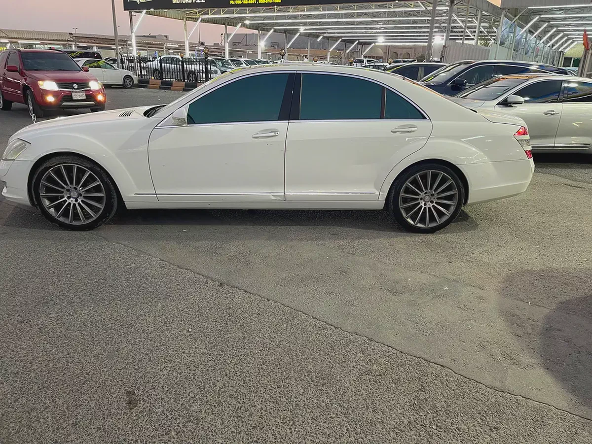 Mercedes-Benz S-Class S 500 2009 | GCC Specs | Low Mileage-5-5