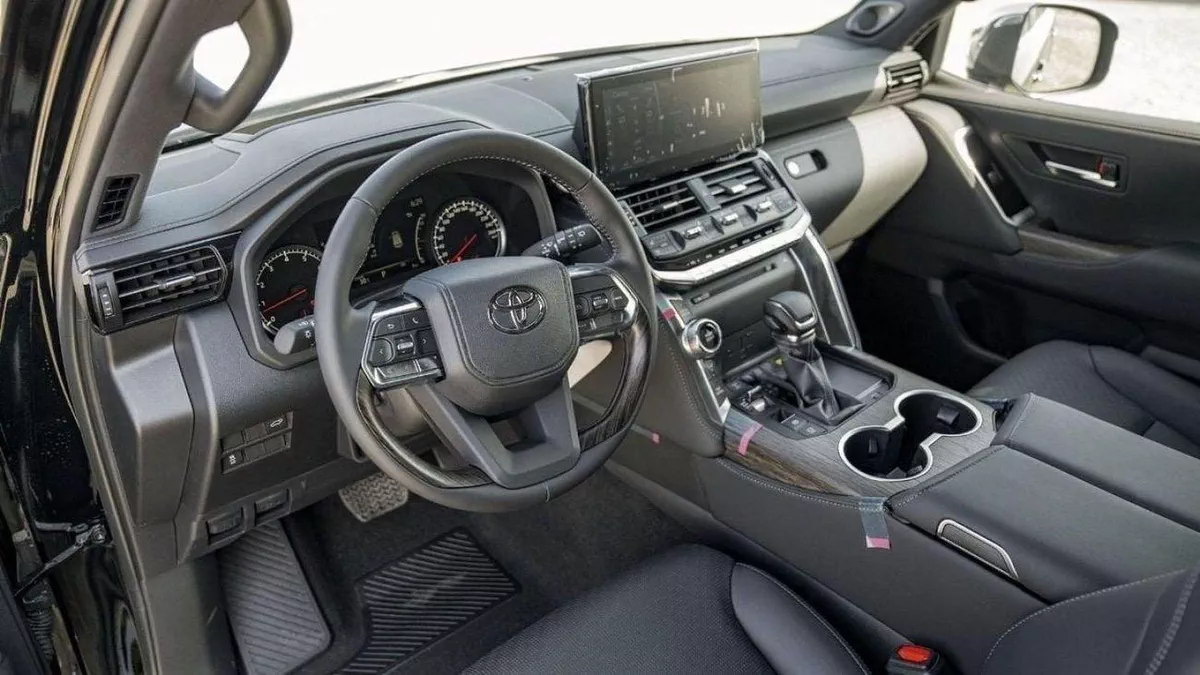 Toyota Land Cruiser VXR Land cruiser VXR 3.5L Twin turbo PETROL MY2025 FOR EXPORT ONLY-9-0
