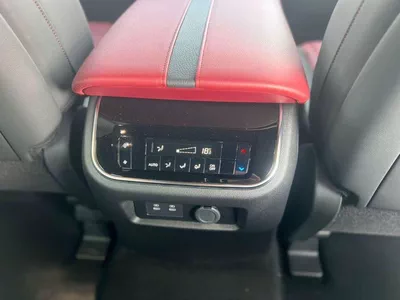 Nissan Patrol LE PLATINUM CITY 3.5L TWIN TURBO-17