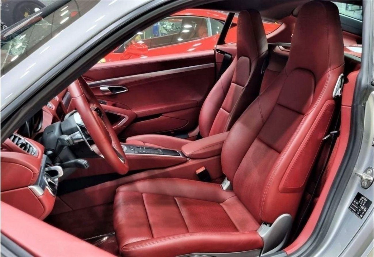 Porsche 718 Cayman PORSCHE CAYMAN 718 2018 GCC IN IMMACULATE CONDITION WITH ONLY 69K KM-7-7