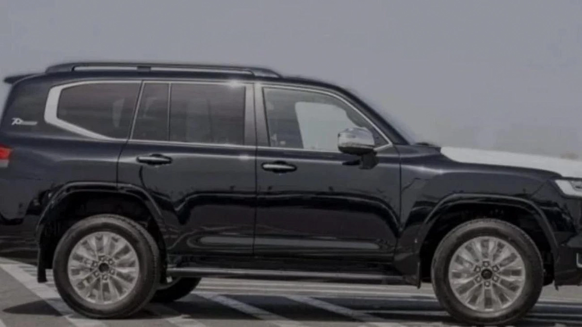 Toyota Land Cruiser VXR 3.5L PETROL 2026-1-1