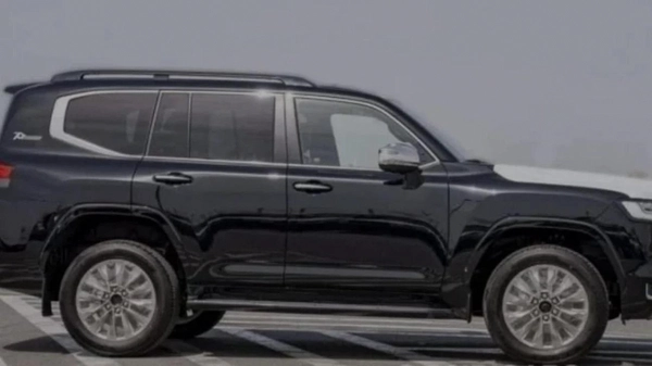 Toyota Land Cruiser VXR 3.5L PETROL 2026