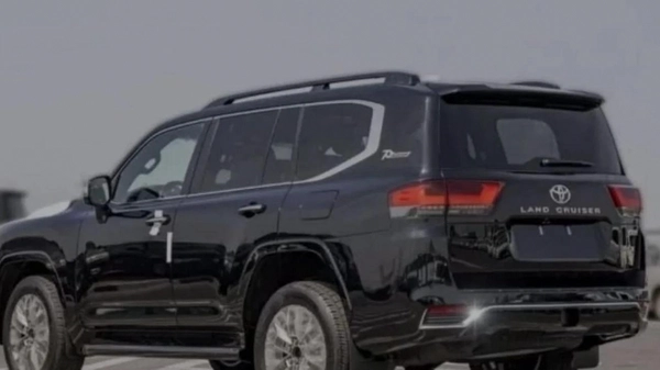 Toyota Land Cruiser VXR 3.5L PETROL 2026