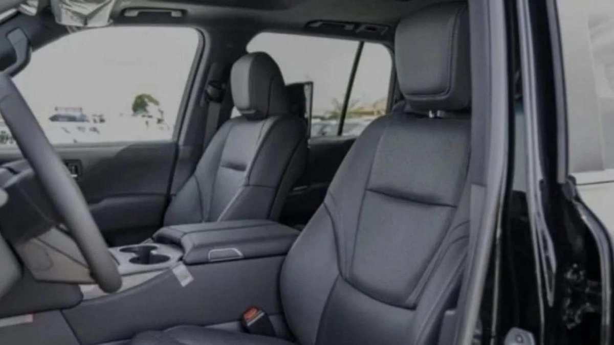 Toyota Land Cruiser VXR 3.5L PETROL 2026-4-4