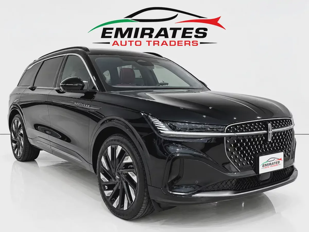 2025 Lincoln Nautilus-2-2