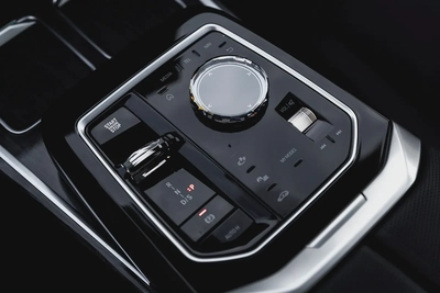 BMW 740i M Sport Individual – 2026 | GCC | Only 2,050 KM | 2 Years Warranty | AED 449,000-9