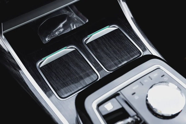 BMW 740i M Sport Individual – 2026 | GCC | Only 2,050 KM | 2 Years Warranty | AED 449,000