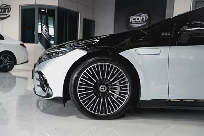 Mercedes-Benz EQS 580 4MATIC Edition 1 2023 | GCC Specs | Pristine Condition-4