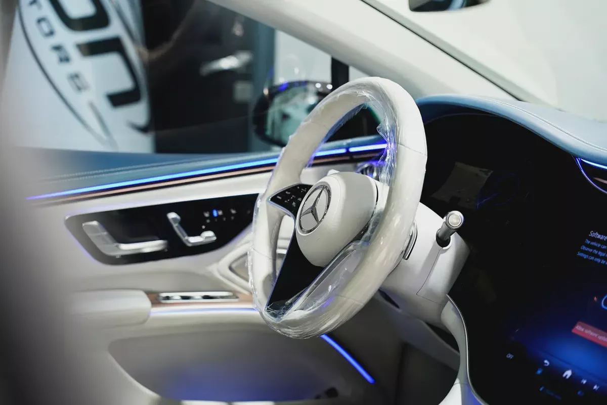 Mercedes-Benz EQS 580 4MATIC Edition 1 2023 | GCC Specs | Pristine Condition-6-6