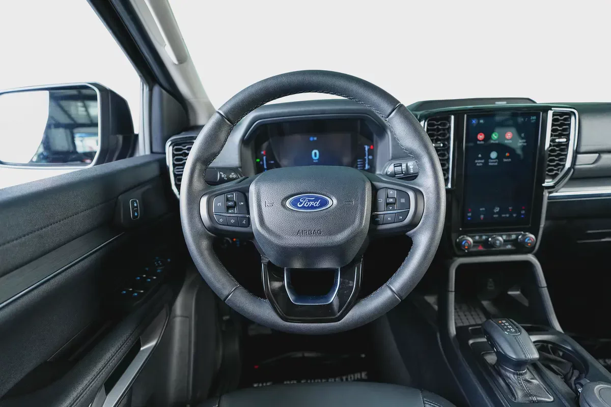Ford Everst-XLT-GCC-Full Service History - Dealer Warranty  Service Package-Low Mileage-15-15