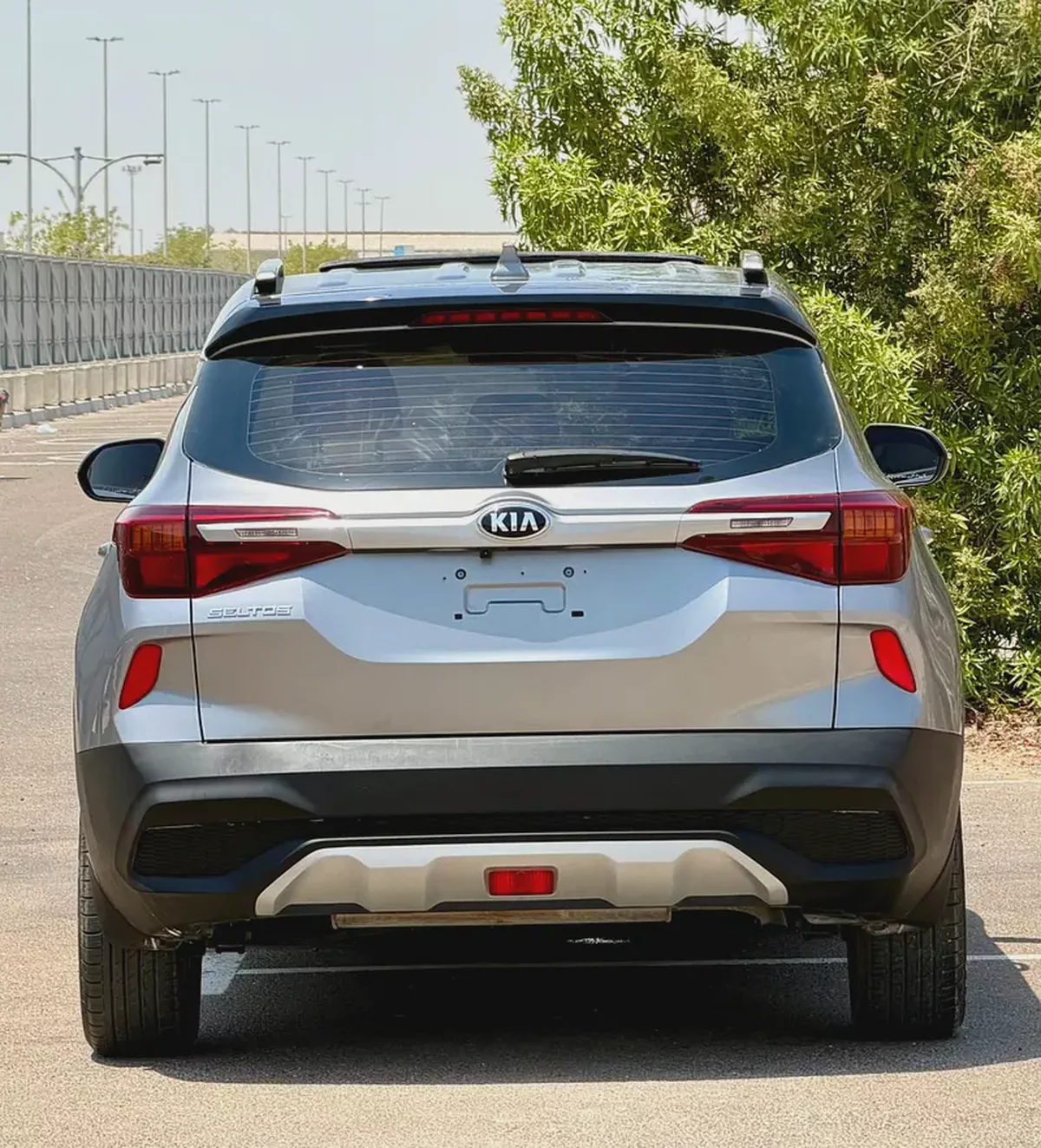 740-Monthly l GCC l Sunroof, Full Option I Accident Free-5-5