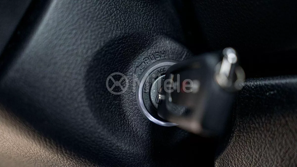 Toyota Fortuner TOYOTA FORTUNER-19-0