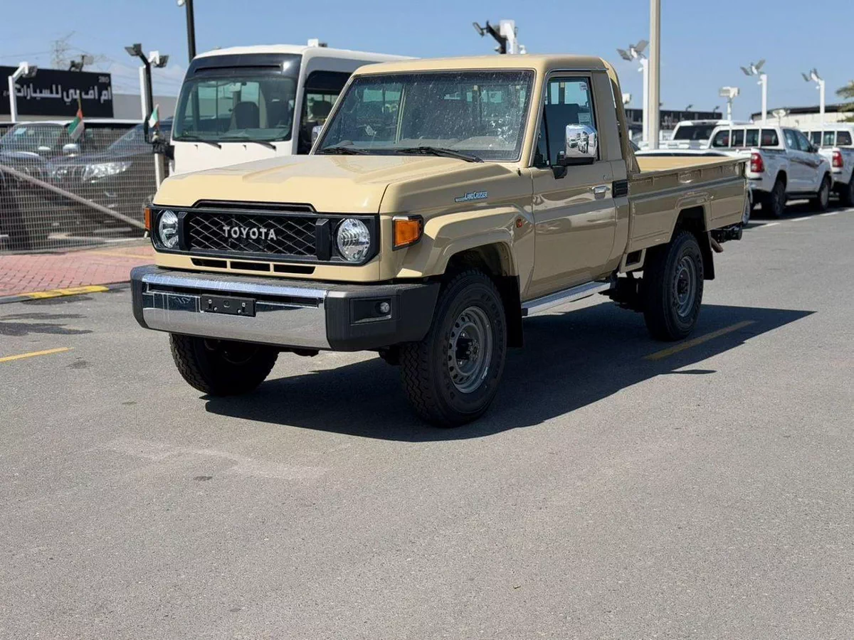 Toyota Land Cruiser Pick Up LC79 single cabina 4,0L  Automatic model 2026 Basic Oman Spec-2-0