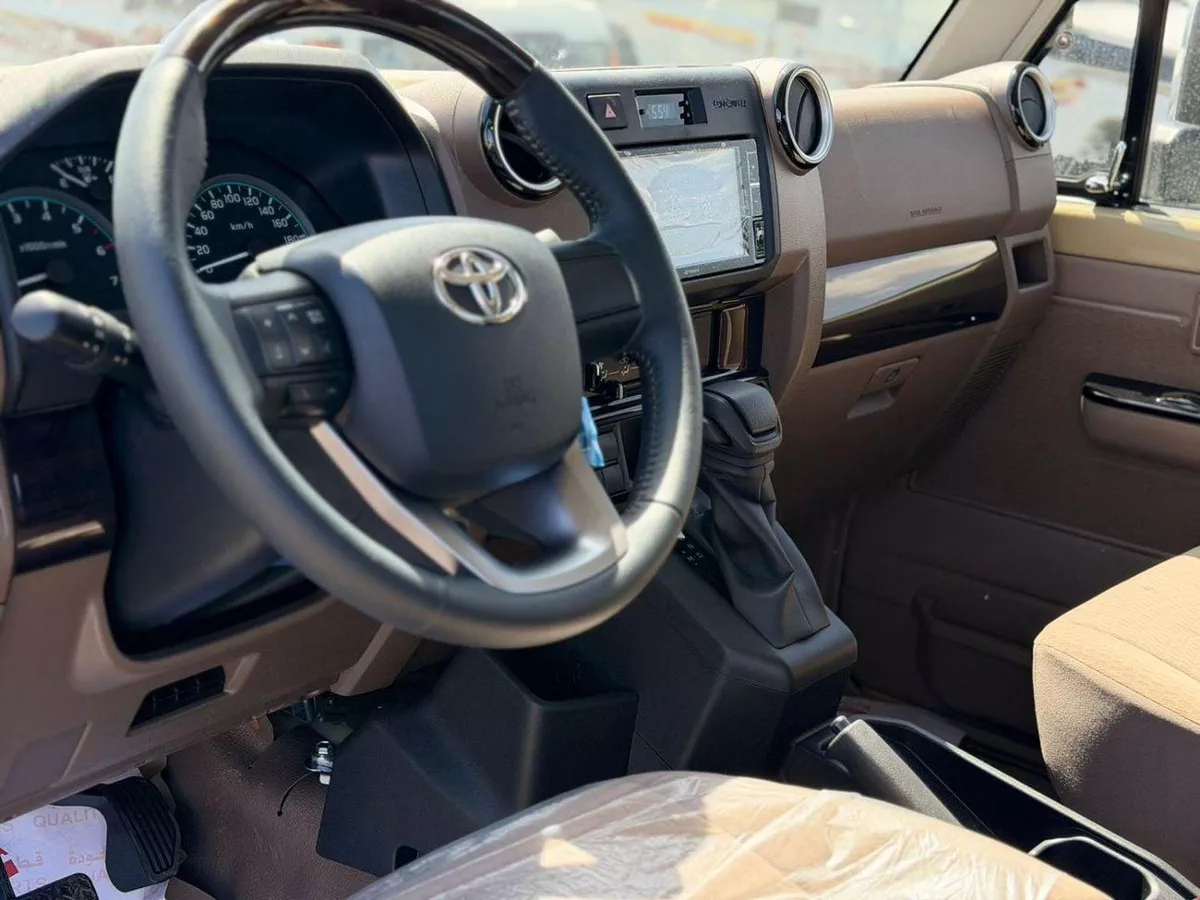 Toyota Land Cruiser Pick Up LC79 single cabina 4,0L  Automatic model 2026 Basic Oman Spec-4-0