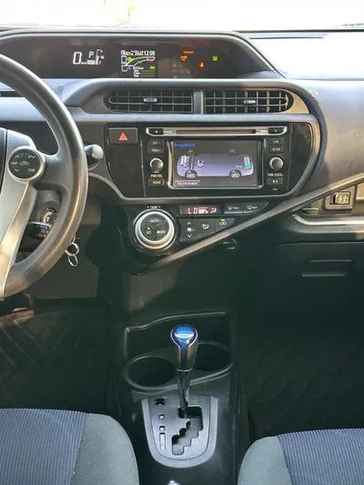 Toyota Prius+ Hybrid C Two-6