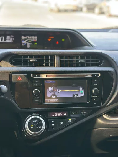 Toyota Prius+ Hybrid C Two-8
