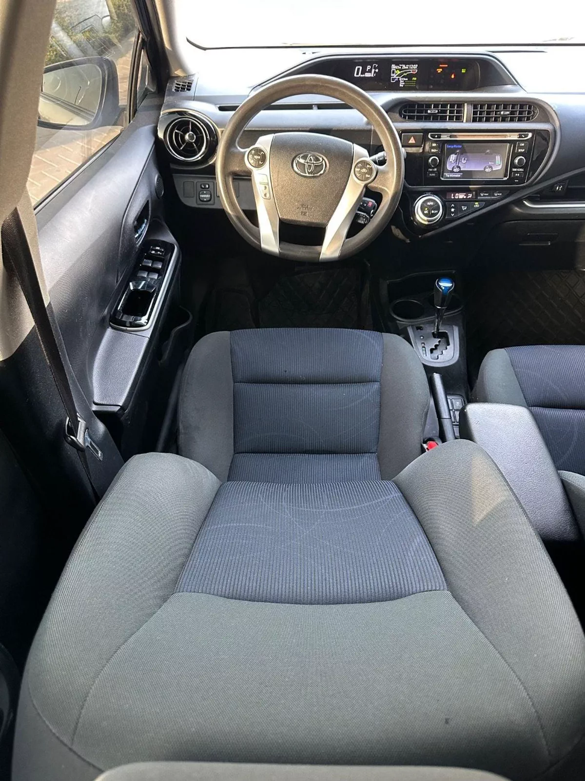 Toyota Prius+ Hybrid C Two-20-0
