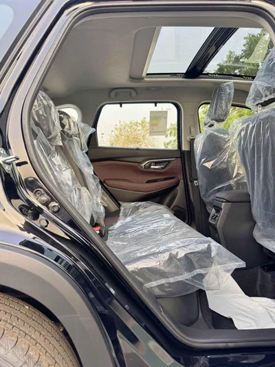 Toyota Urban Cruiser GLX NEODRIVE / 1.5L PETROL V4 / RADAR / PANORAMIC ROOF / 360*CAMERA (CODE # UB3)-12