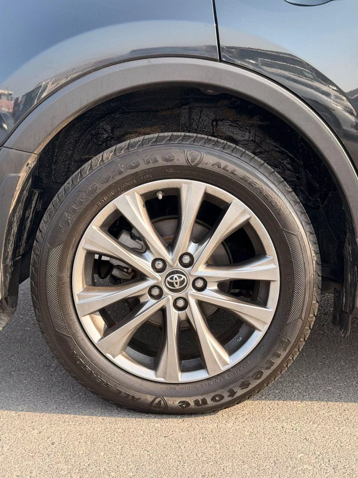 Toyota RAV4 VXR Hybrid Limited 2.5L full option-14-0