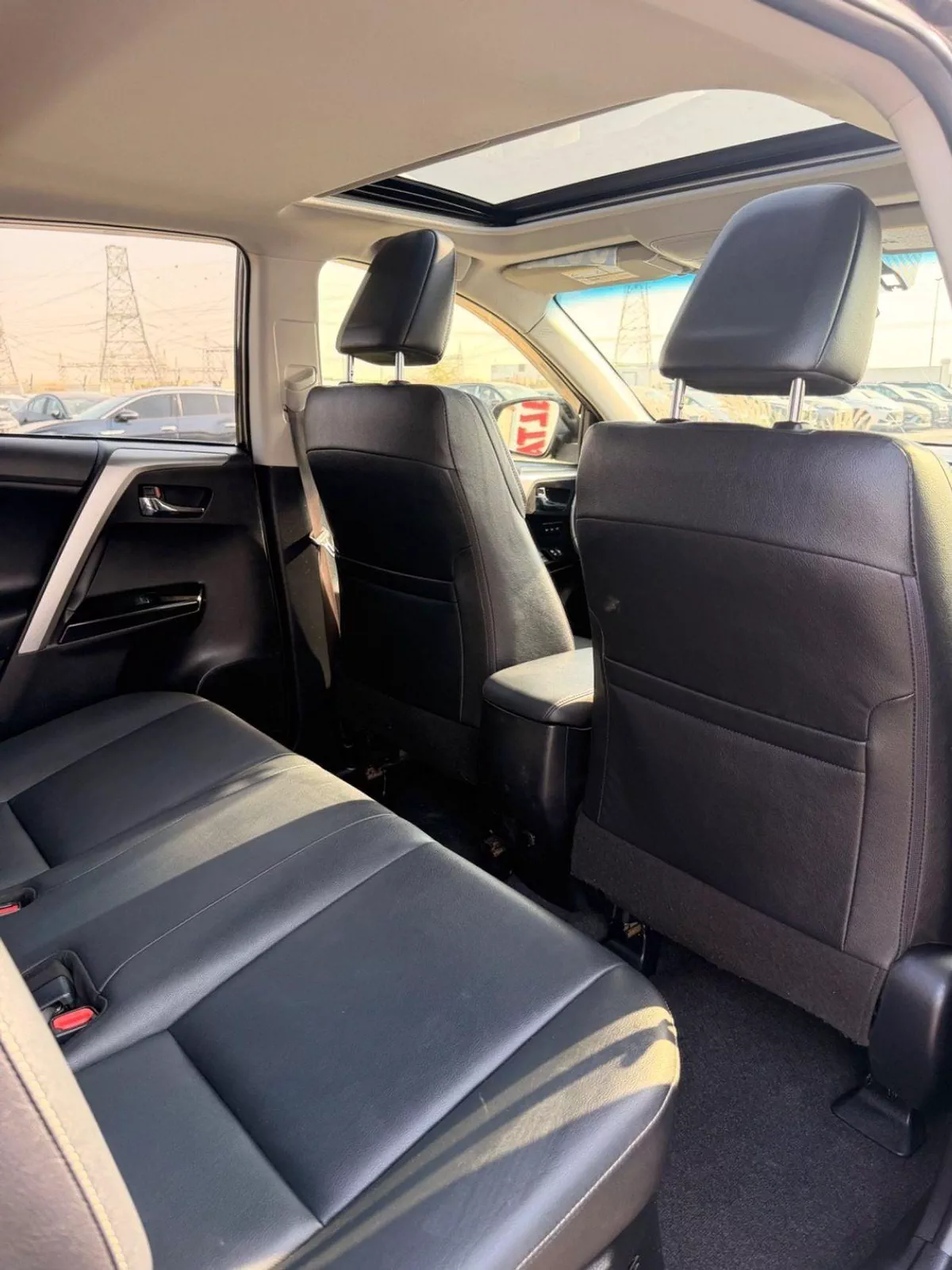 Toyota RAV4 VXR Hybrid Limited 2.5L full option-18-0