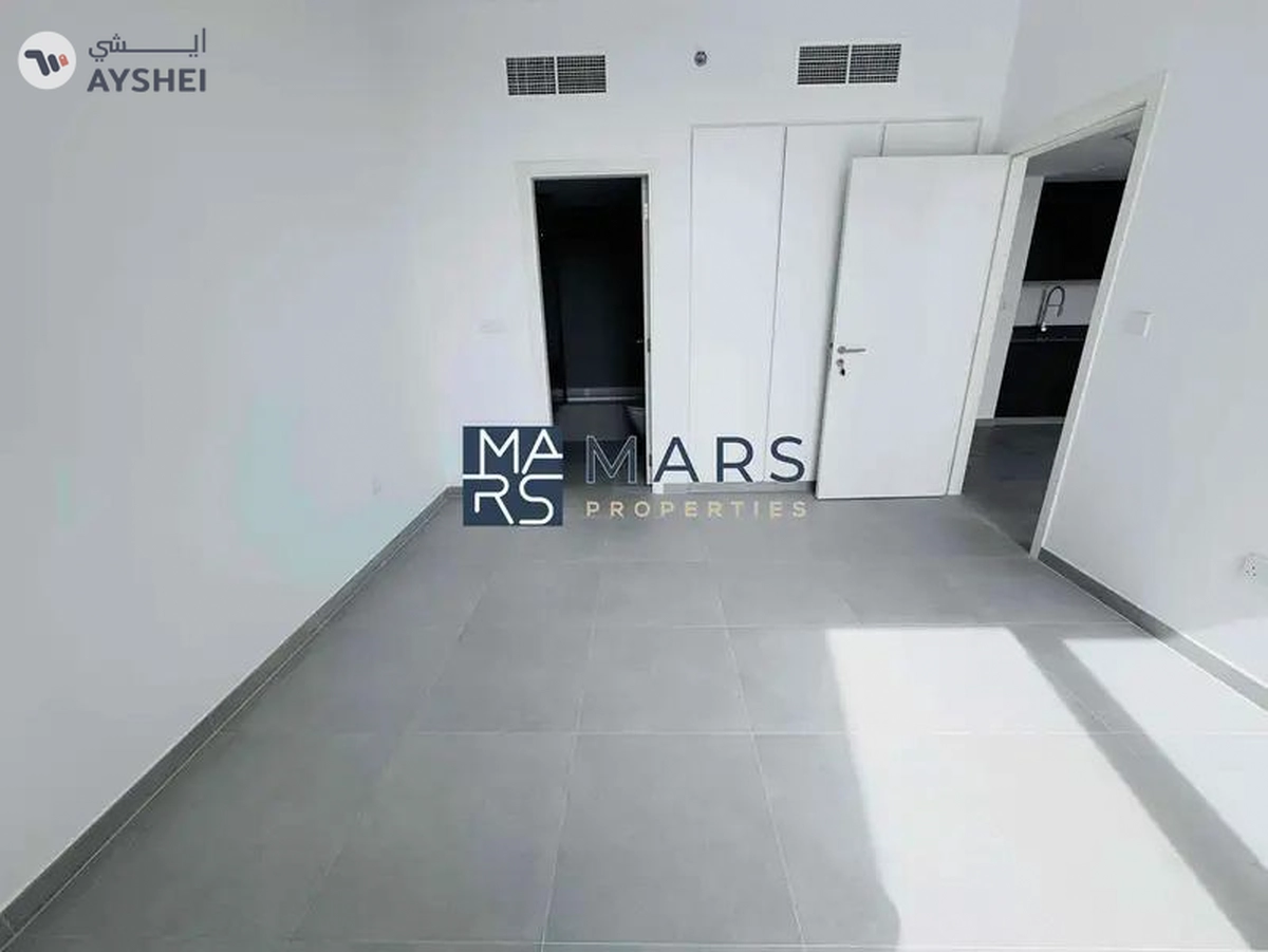 "One-Bedroom Apartment for Rent in Tiraz Building – AED 53K"-7-7