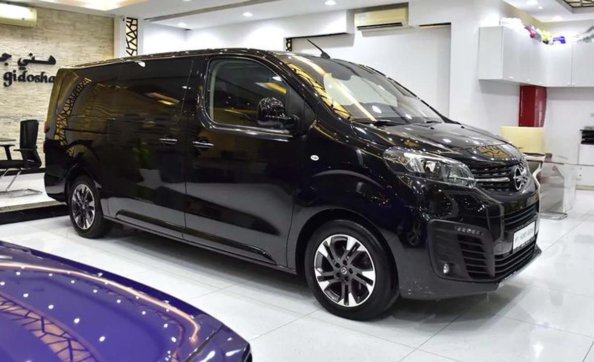 Opel Zafira Life ( 2023 Model ) in Black Color GCC Specs-1-1