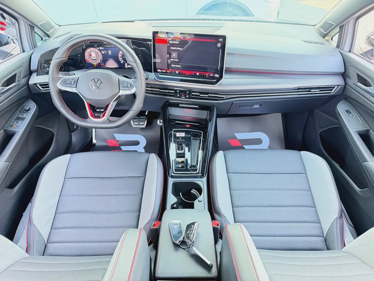 فولكسفاغن جولف جي تي اي رمادي / رمادي خليجي 2026 Volkswagen Golf GTI P2 GCC Specs-9-9