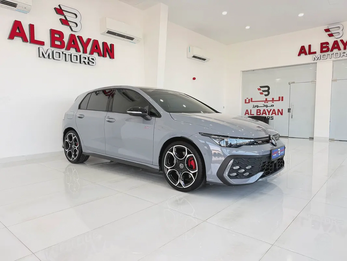 فولكسفاغن جولف جي تي اي رمادي / رمادي خليجي 2026 Volkswagen Golf GTI P2 GCC Specs