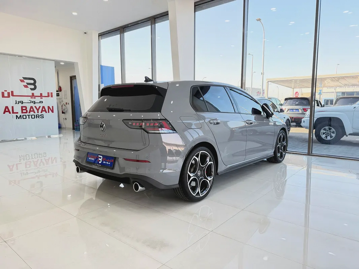فولكسفاغن جولف جي تي اي رمادي / رمادي خليجي 2026 Volkswagen Golf GTI P2 GCC Specs-2-2
