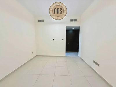 ELEGANT & SPACIOUS 2BHK ALL AMENITIES NEXT TO METRO PARKING-1