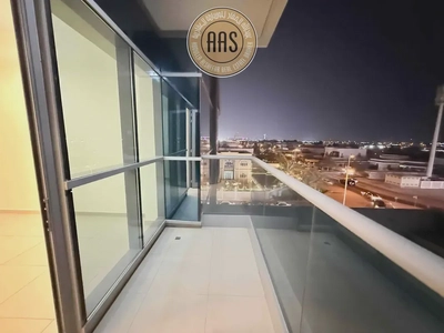 ELEGANT & SPACIOUS 2BHK ALL AMENITIES NEXT TO METRO PARKING-6