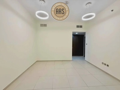 ELEGANT & SPACIOUS 2BHK ALL AMENITIES NEXT TO METRO PARKING-7