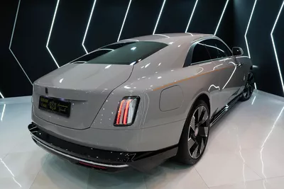 Rolls-Royce Spectre 2024-15