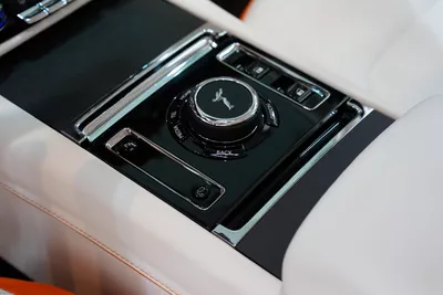 Rolls-Royce Spectre 2024-12