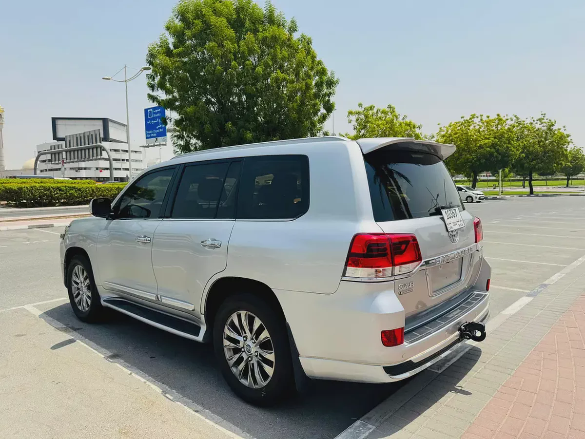 Toyota Land Cruiser GXR Grand Touring  Inhouse & Bank finance-4-4